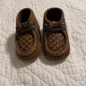 Infant shoes size 2